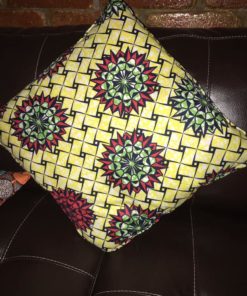 Coussin personnalisé en tissus WAX couleur jaune