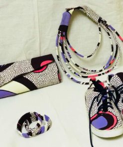 Ensemble chaussure pochette collier